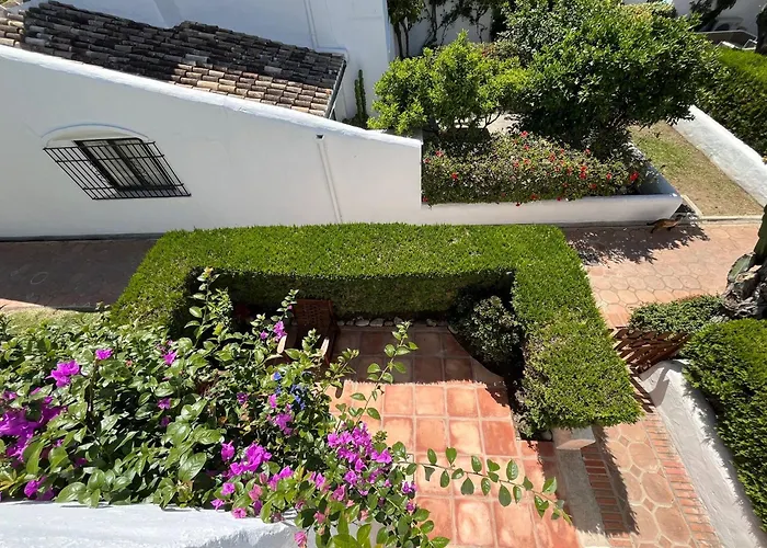 Villa - Playa - 2 Con Terraza Solárium Mi2 Estepona